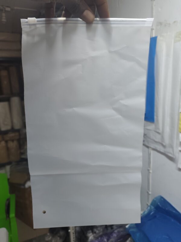 Small Frosted Zipper 20cmx36cm (50pcs)